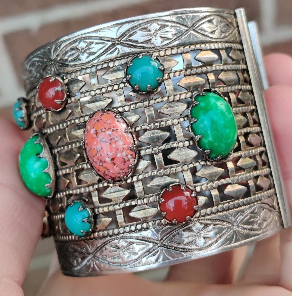 Rare vintage medieval style colorful gemstone wide cuff bracelet - Picture 6 of 6